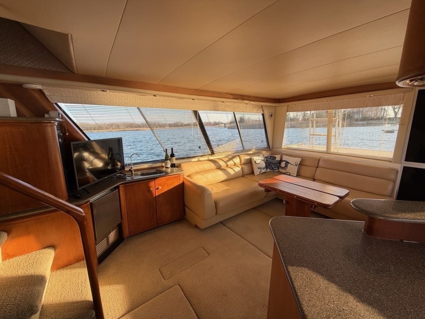 1999 Bayliner 4788 — photo 16