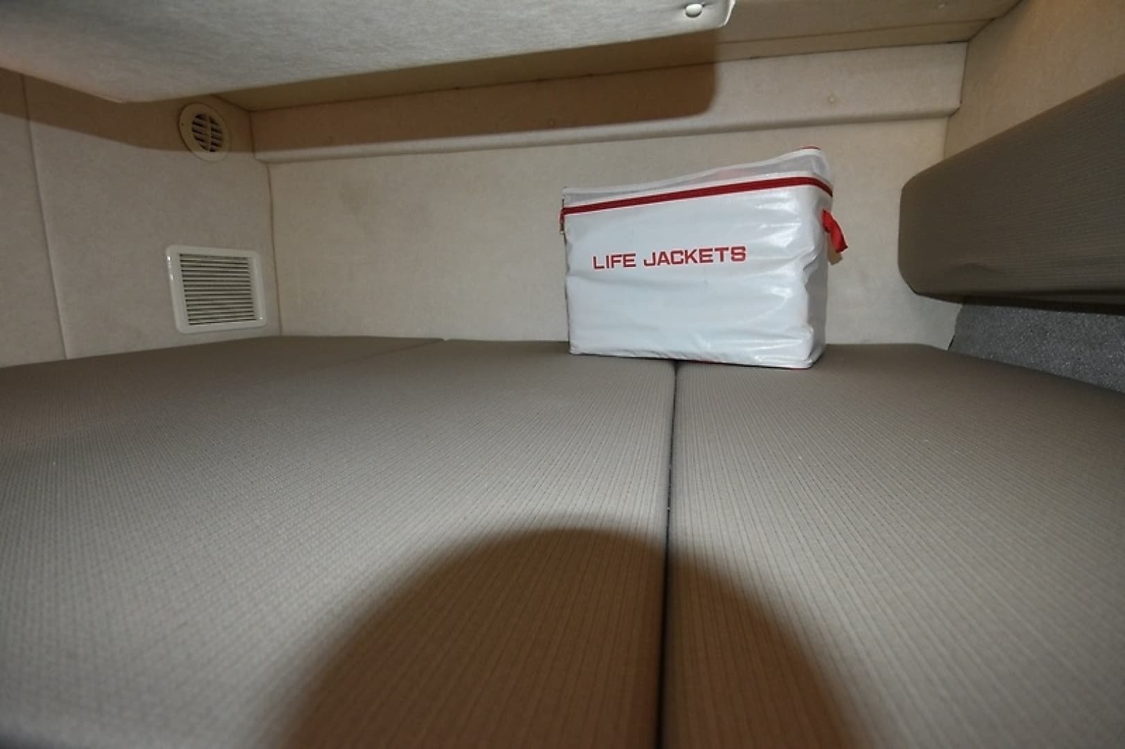 2008 Sea Ray Sundancer 260 — photo 52