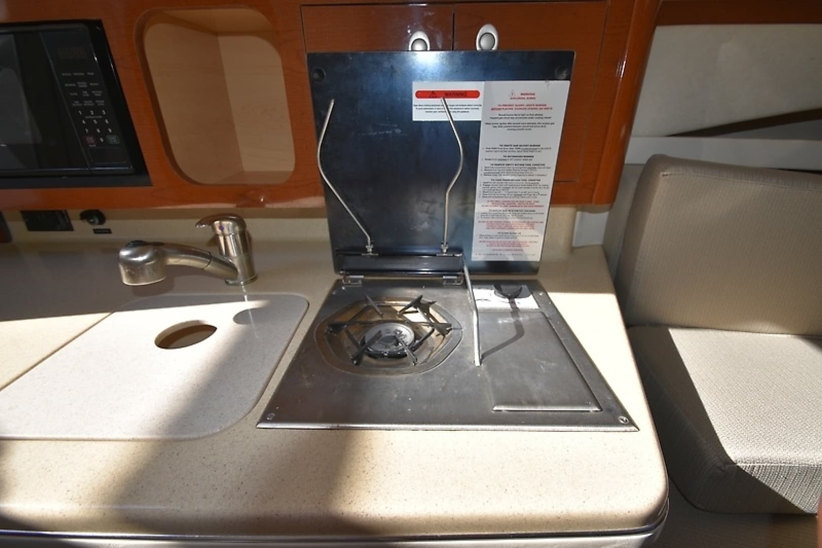 2008 Sea Ray Sundancer 260 — photo 43
