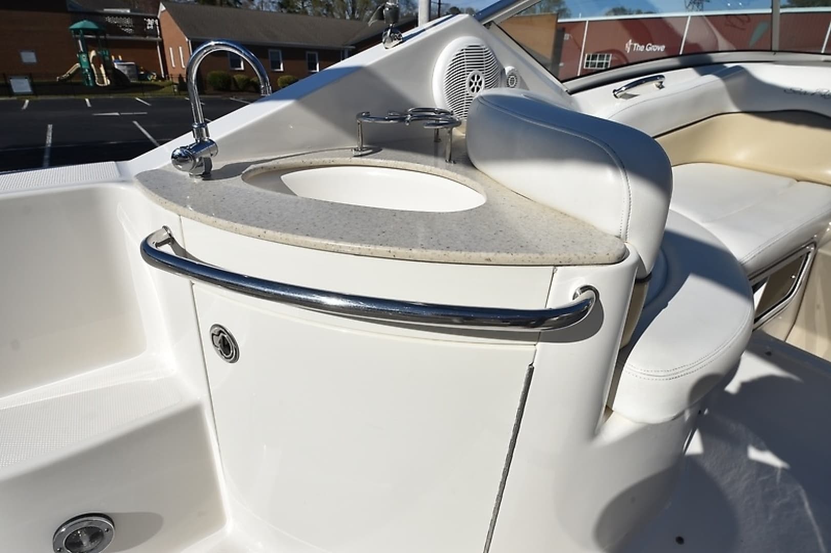 2008 Sea Ray Sundancer 260 — photo 17