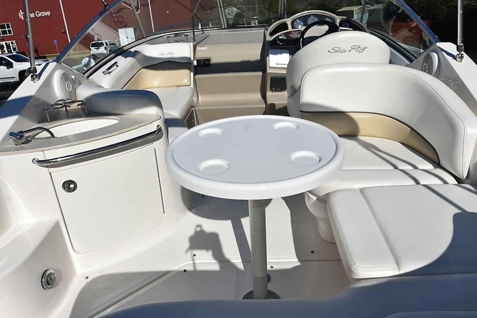 2008 Sea Ray Sundancer 260 — photo 9