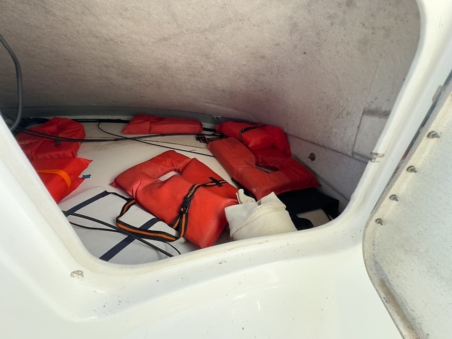 2007 Silverton 34 Convertible — photo 16