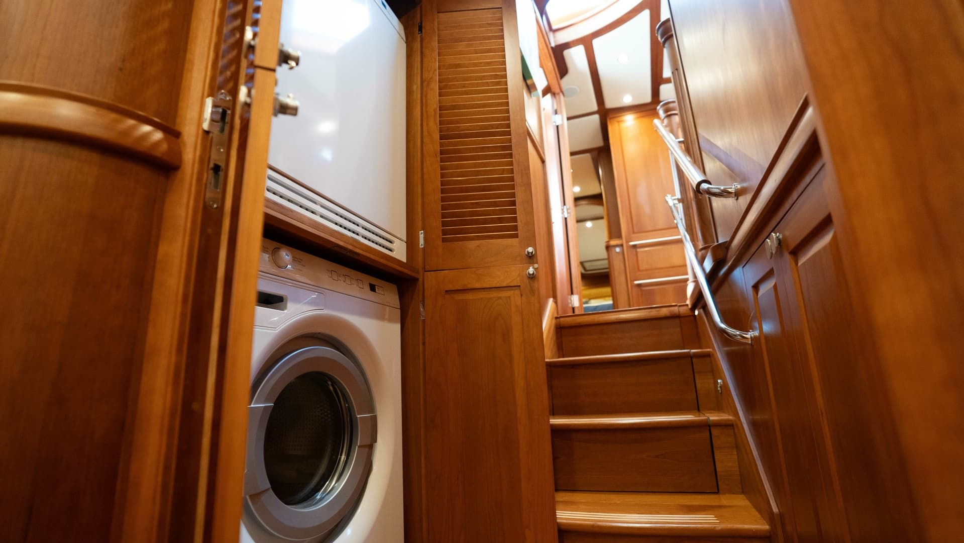 2018 Sabre 66 Dirigo — photo 43