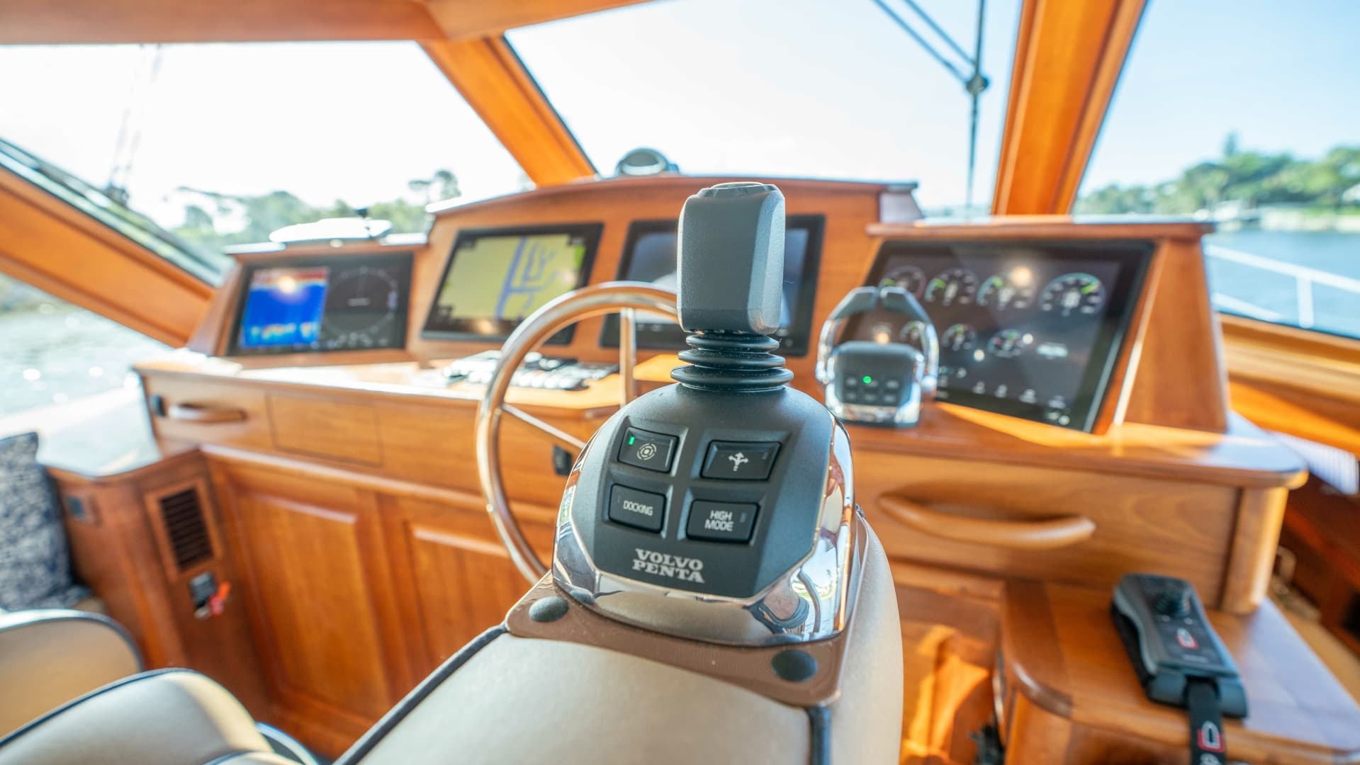 2018 Sabre 66 Dirigo — photo 31