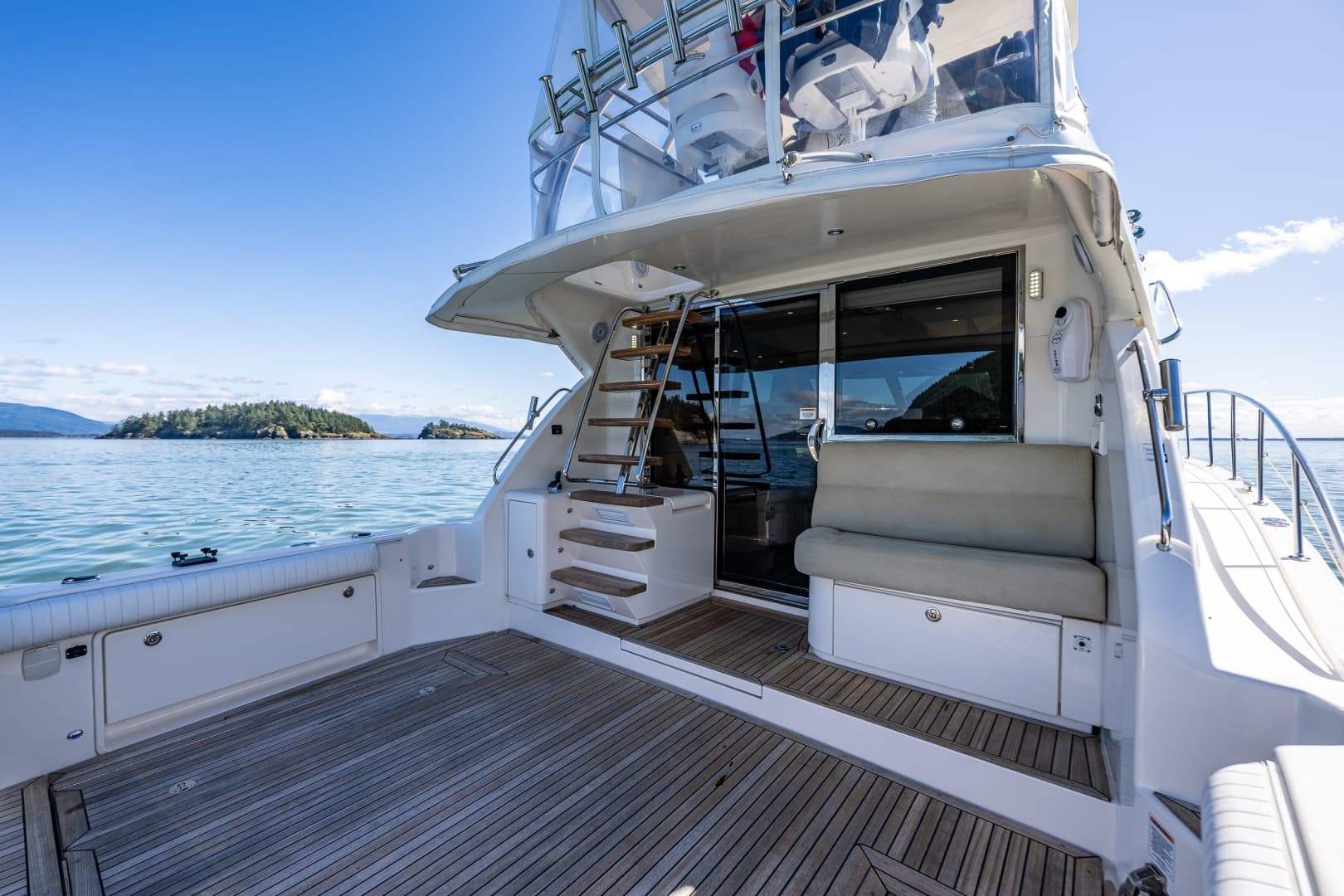 2011 Riviera 43 Open Flybridge — photo 6