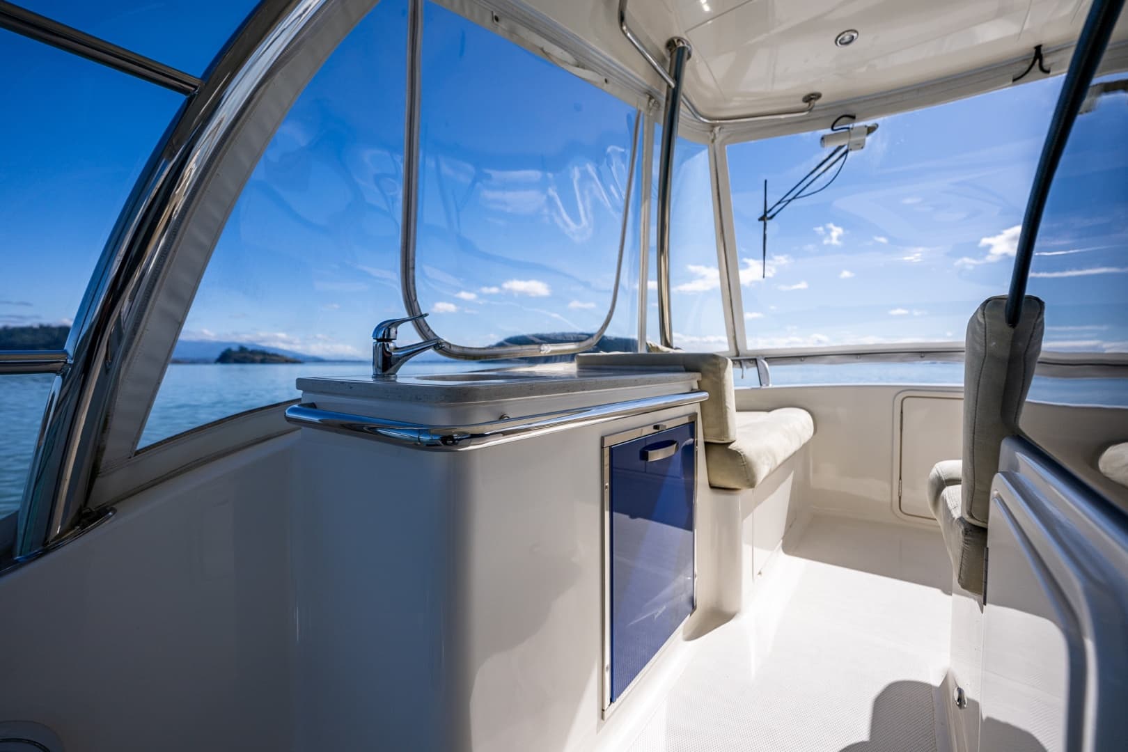 2011 Riviera 43 Open Flybridge — photo 12