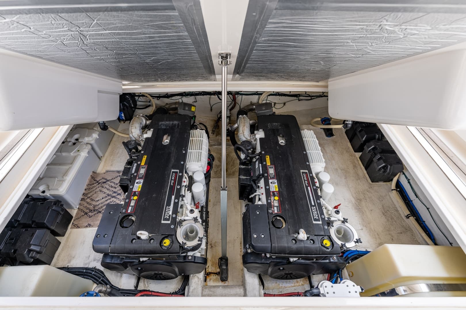 2011 Riviera 43 Open Flybridge — photo 24