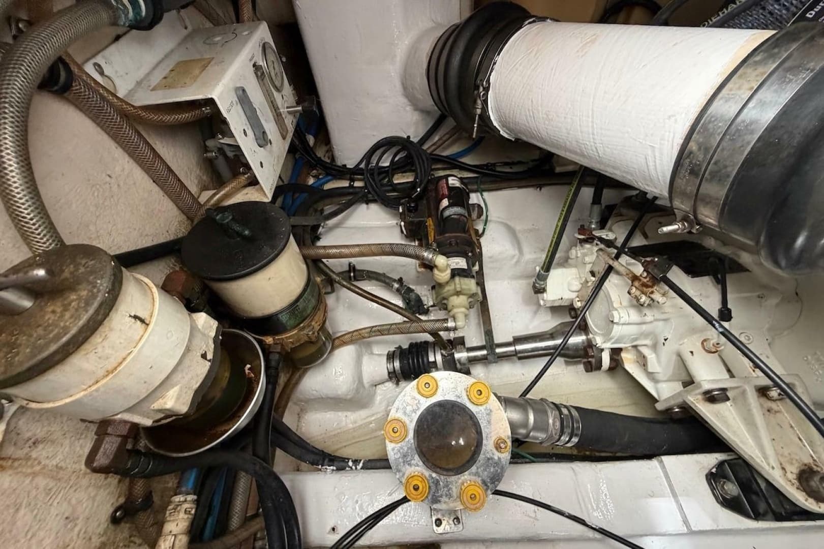 2005 Riviera 37 Flybridge — photo 26