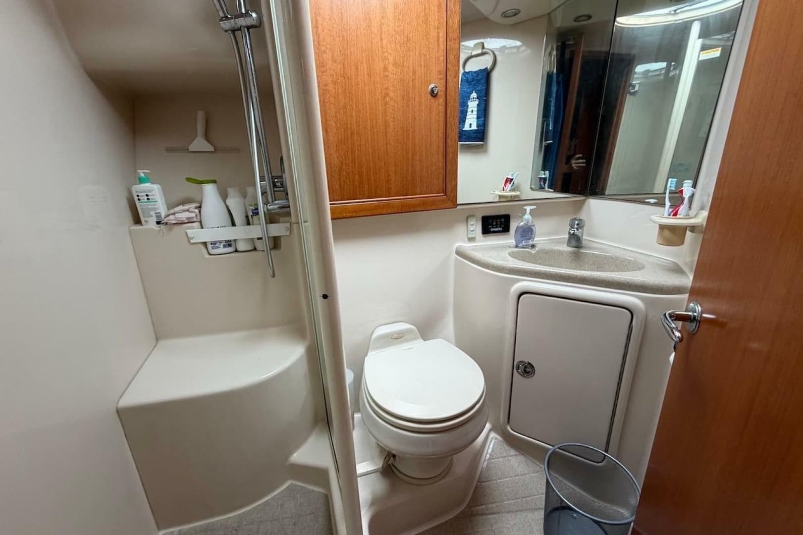 2005 Riviera 37 Flybridge — photo 20