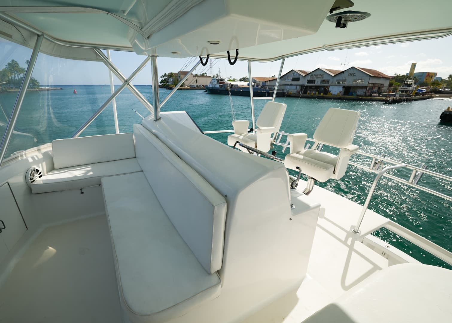 1998 Commercial Post — photo 20