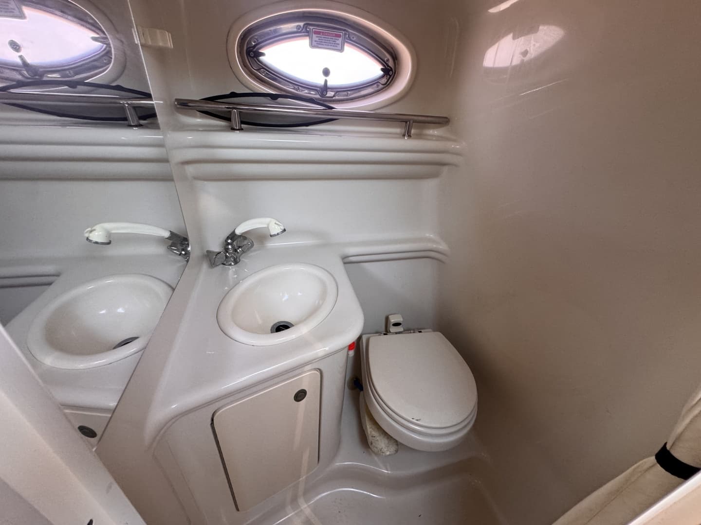 2006 Sea Ray 260 Sundancer — photo 19