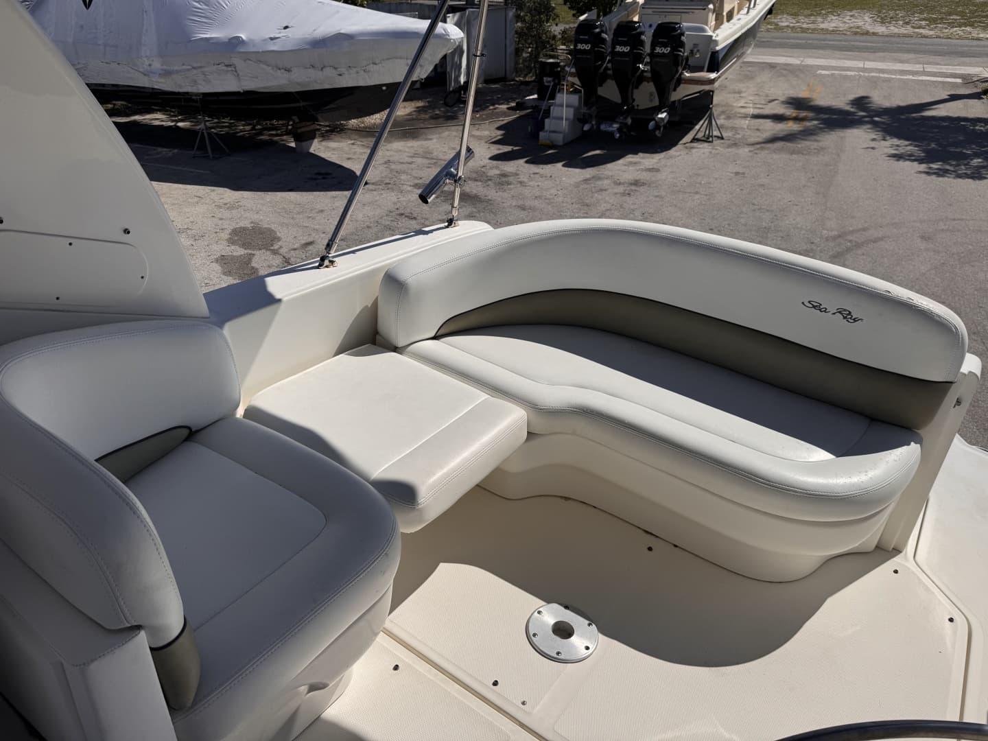 2006 Sea Ray 260 Sundancer — photo 11