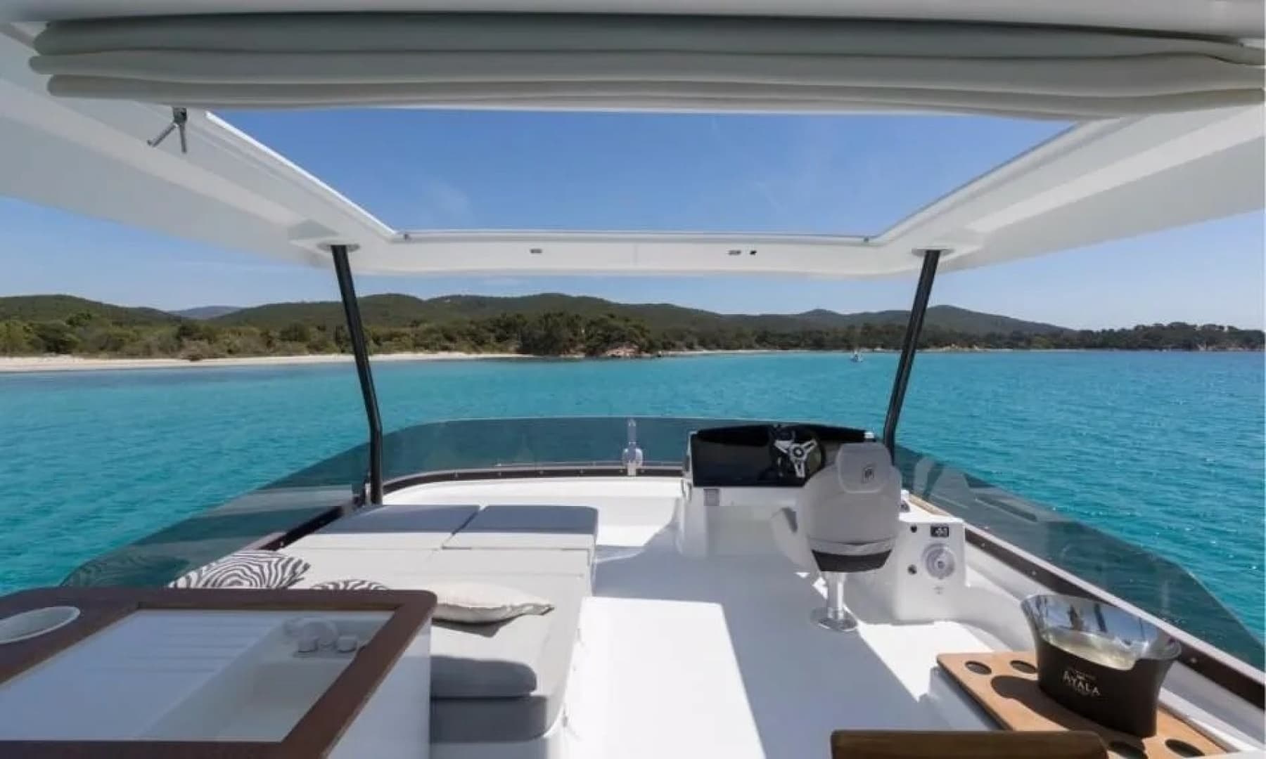 2018 Fountaine Pajot My 44 — photo 6