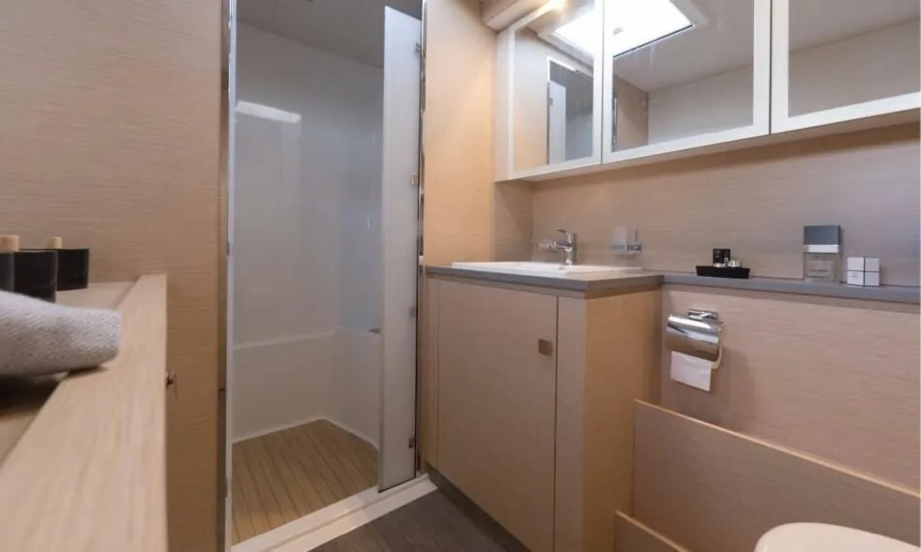 2018 Fountaine Pajot My 44 — photo 19