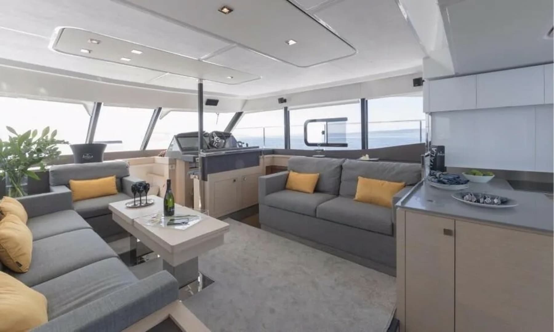 2018 Fountaine Pajot My 44 — photo 12
