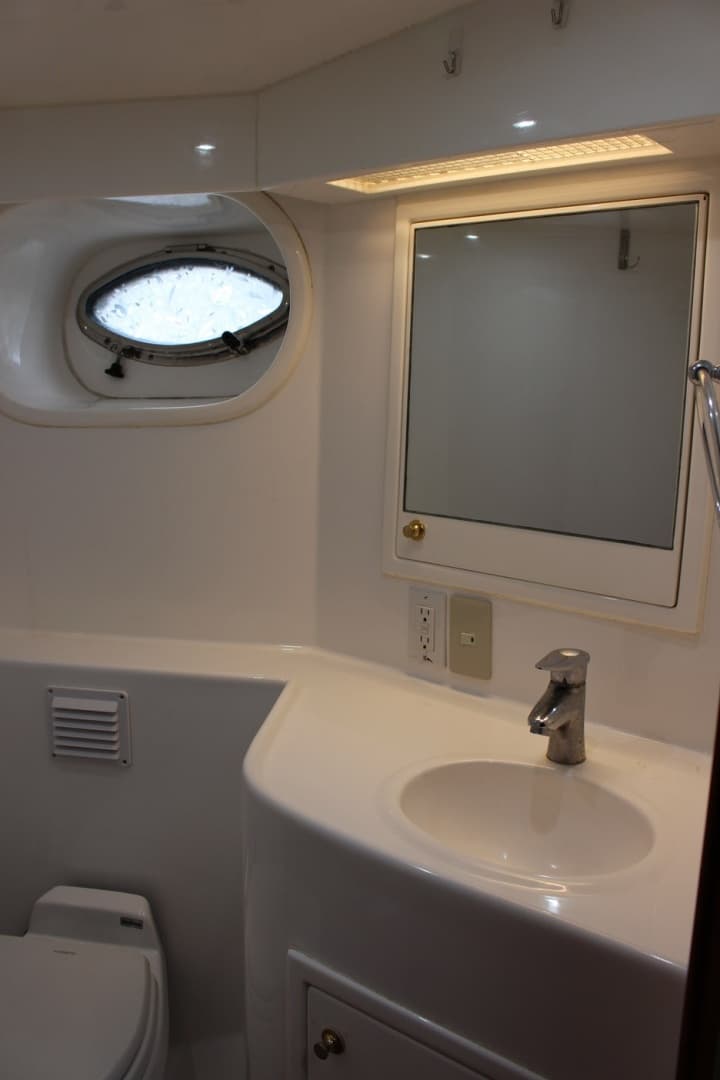 2007 Jefferson Motor Yacht — photo 18