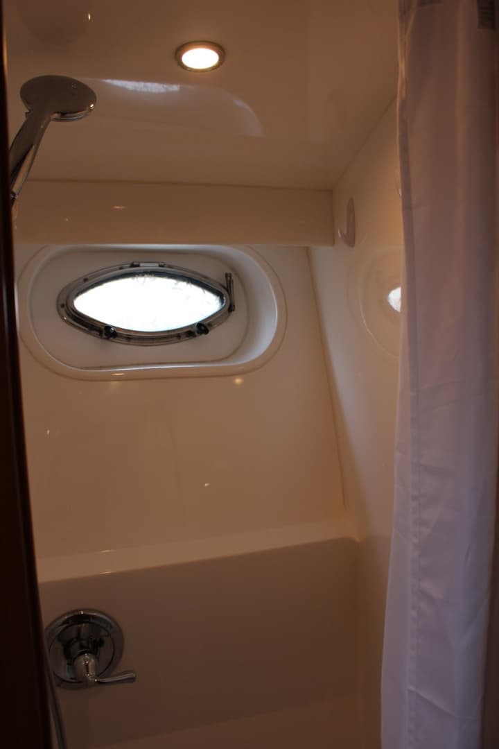 2007 Jefferson Motor Yacht — photo 19