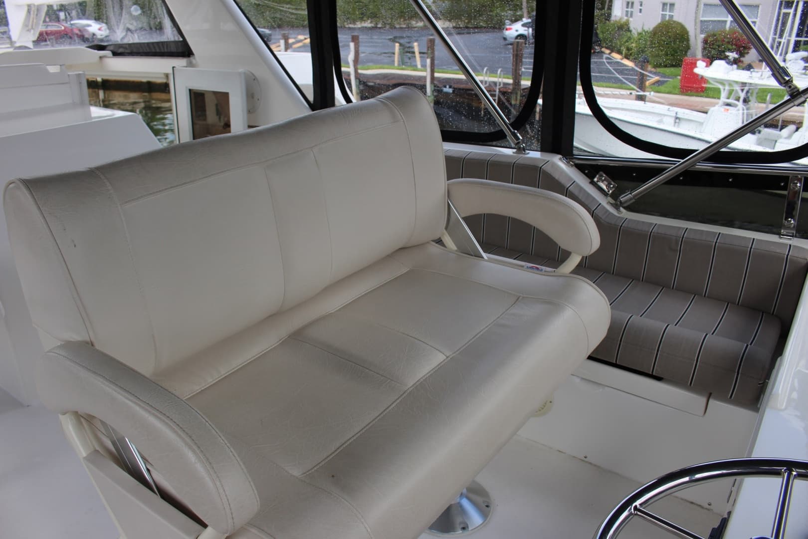 2007 Jefferson Motor Yacht — photo 8