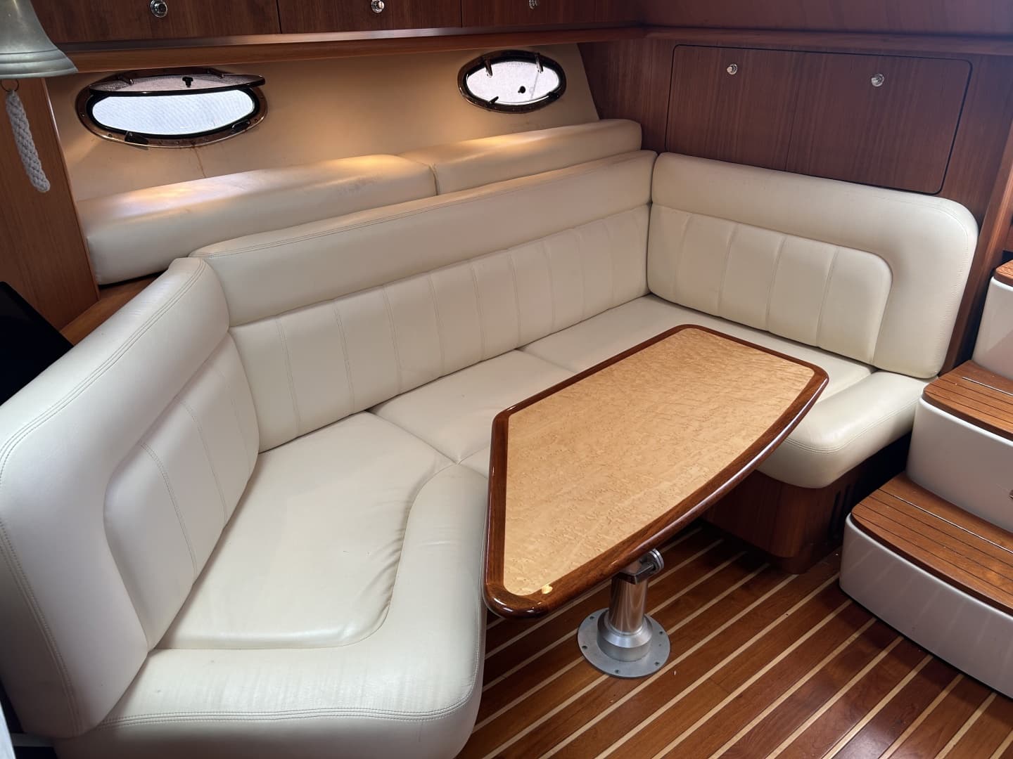 2007 Tiara Yachts 3200 Open — photo 18