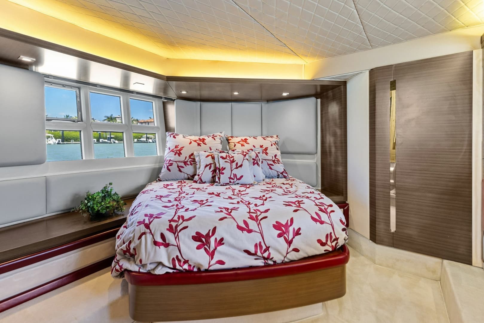 2015 Azimut 55S — photo 54