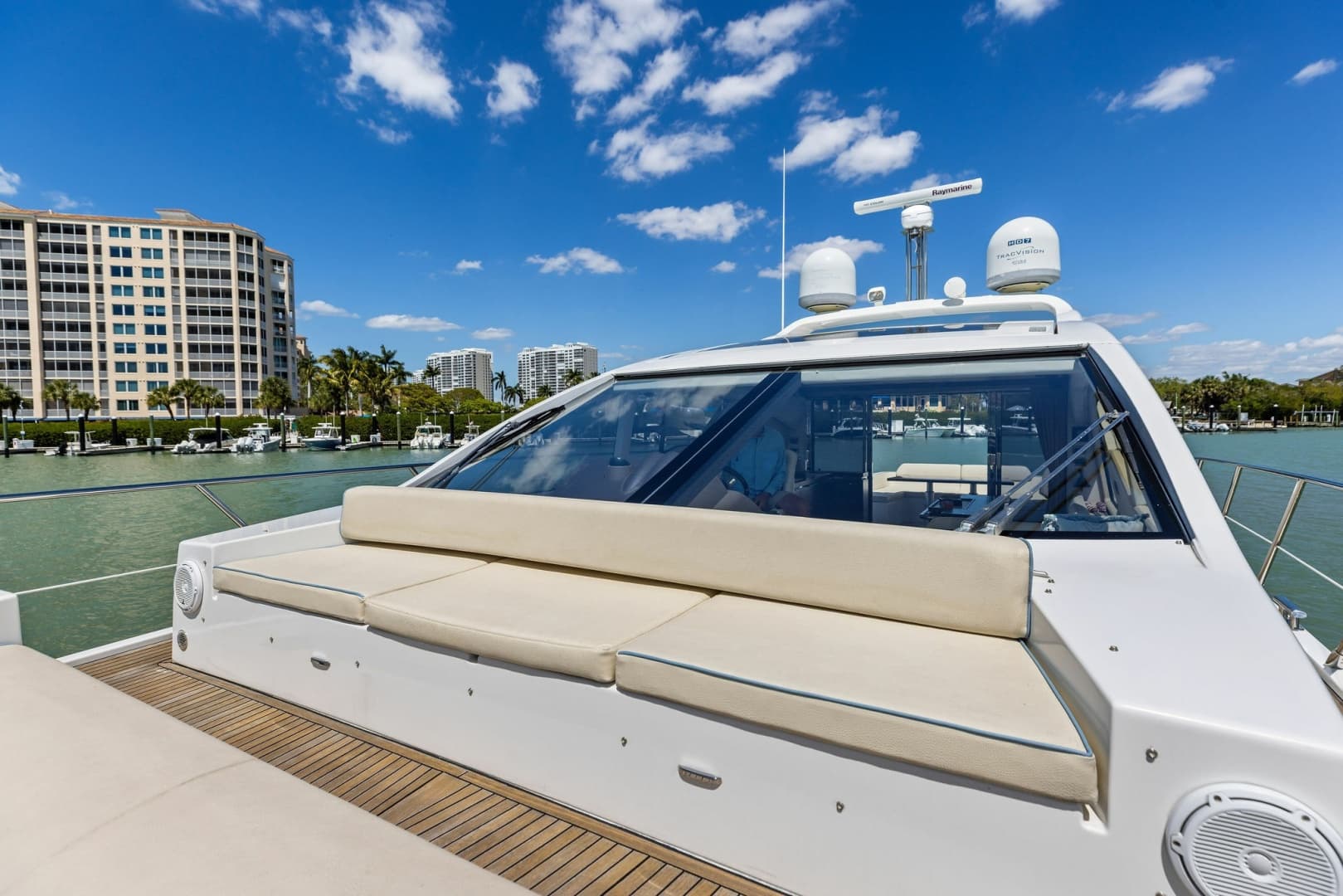 2015 Azimut 55S — photo 19