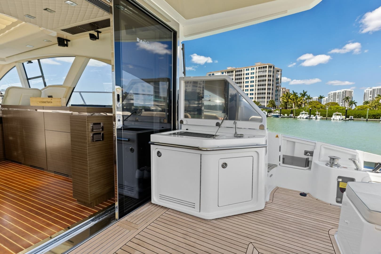 2015 Azimut 55S — photo 32