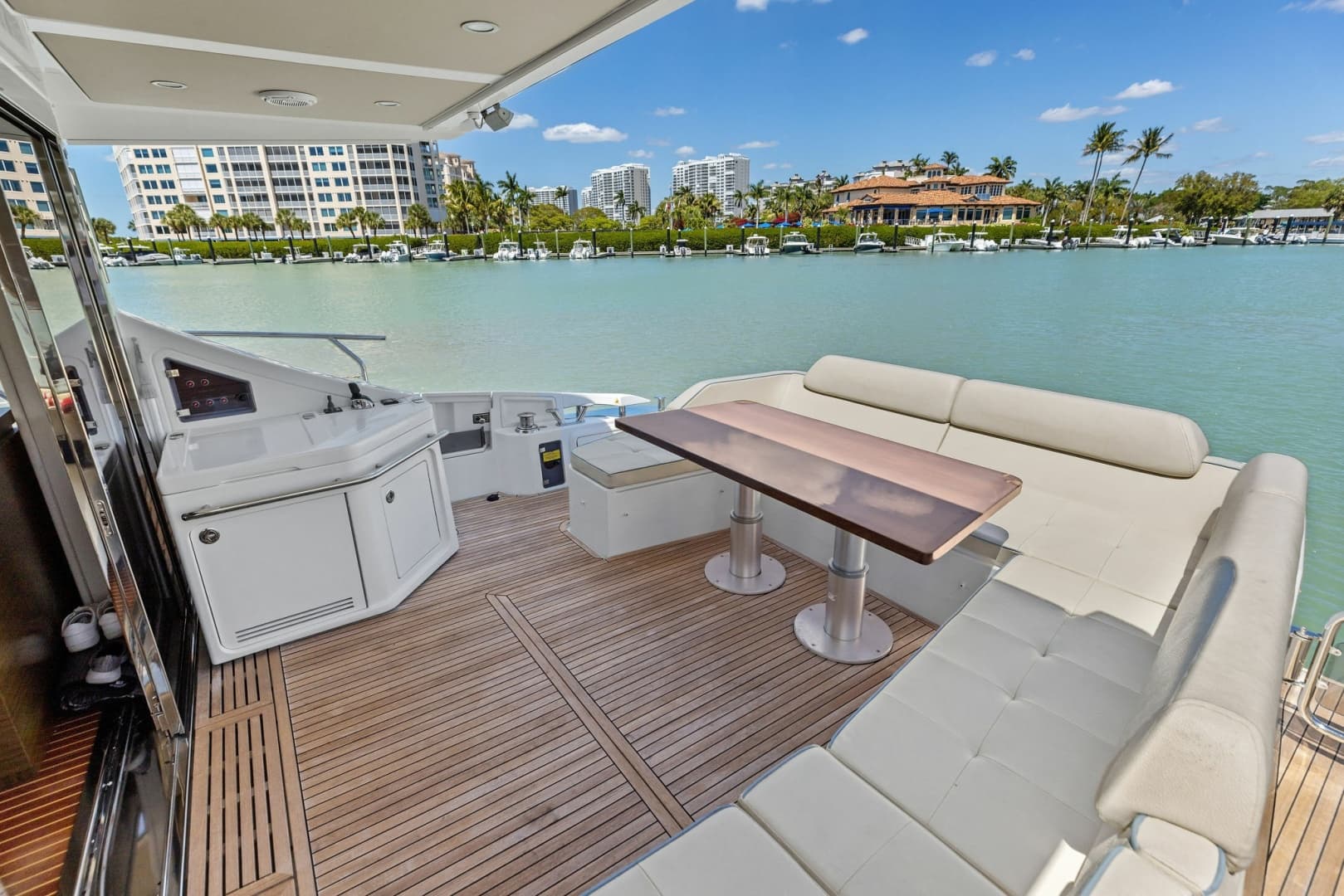 2015 Azimut 55S — photo 26