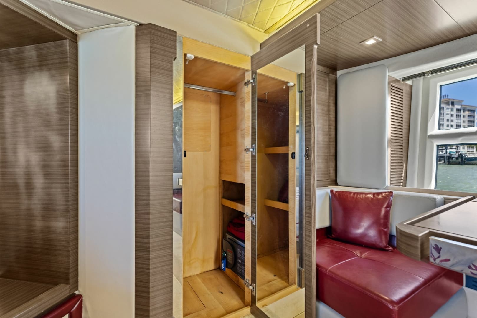 2015 Azimut 55S — photo 59