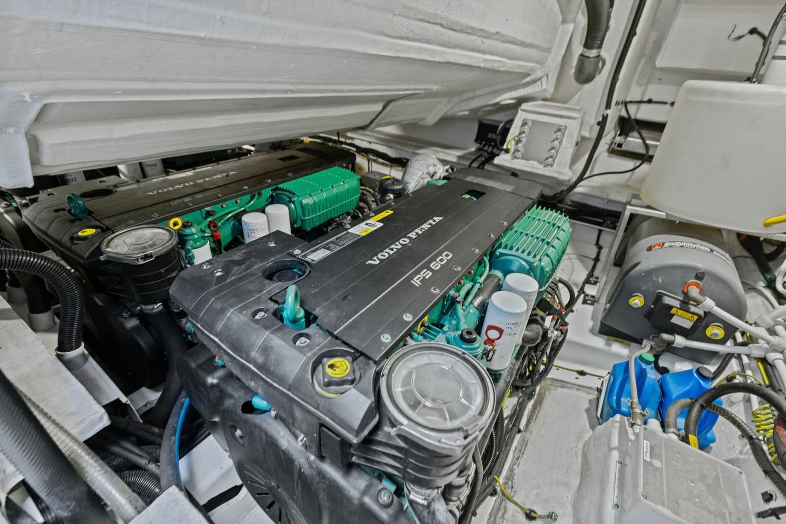 2015 Azimut 55S — photo 80