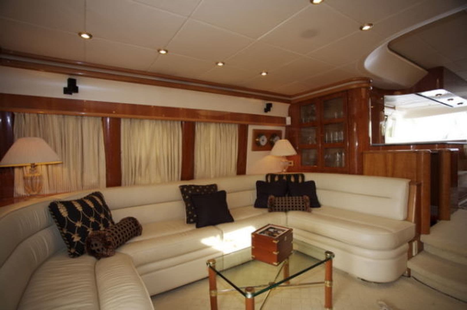 1999 Viking Sport Cruiser — photo 2