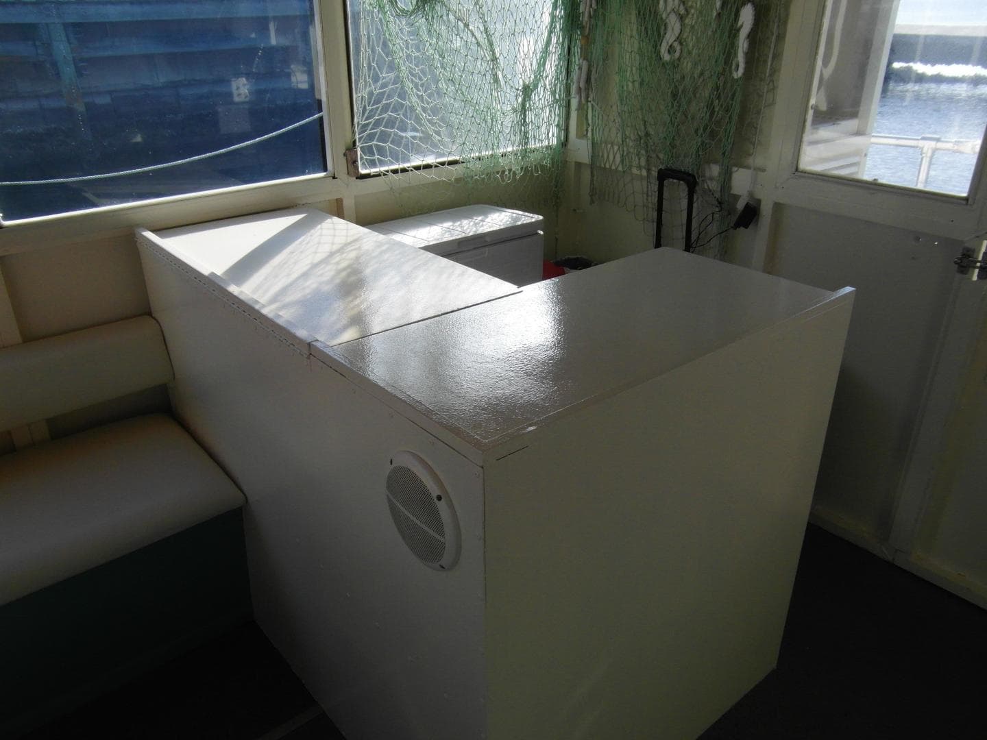 2006 Trident 44 Passenger Tour — photo 8