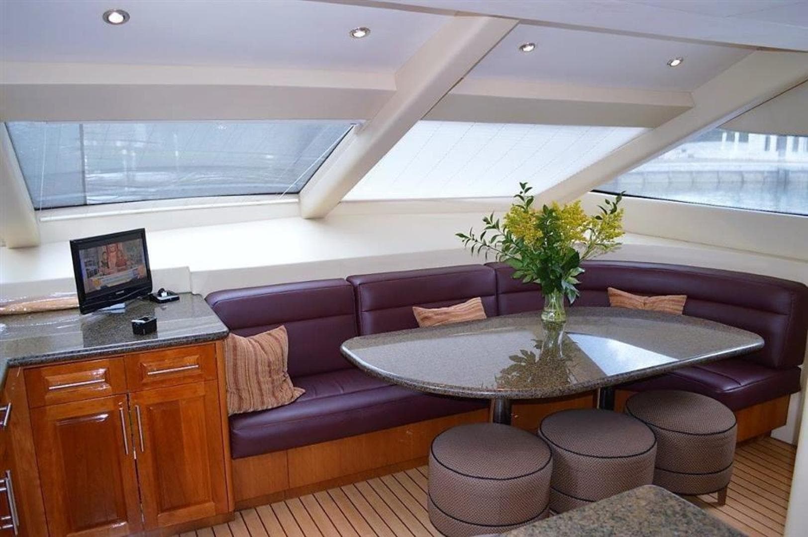 2008 Hatteras Open Bridge — photo 9