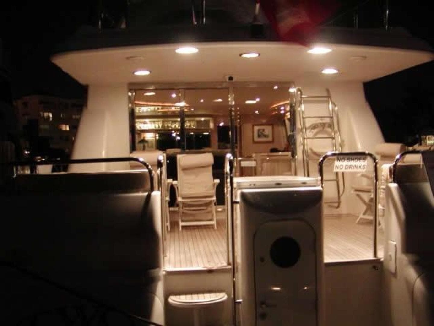 1996 Lazzara Yachts Grand Salon — photo 12