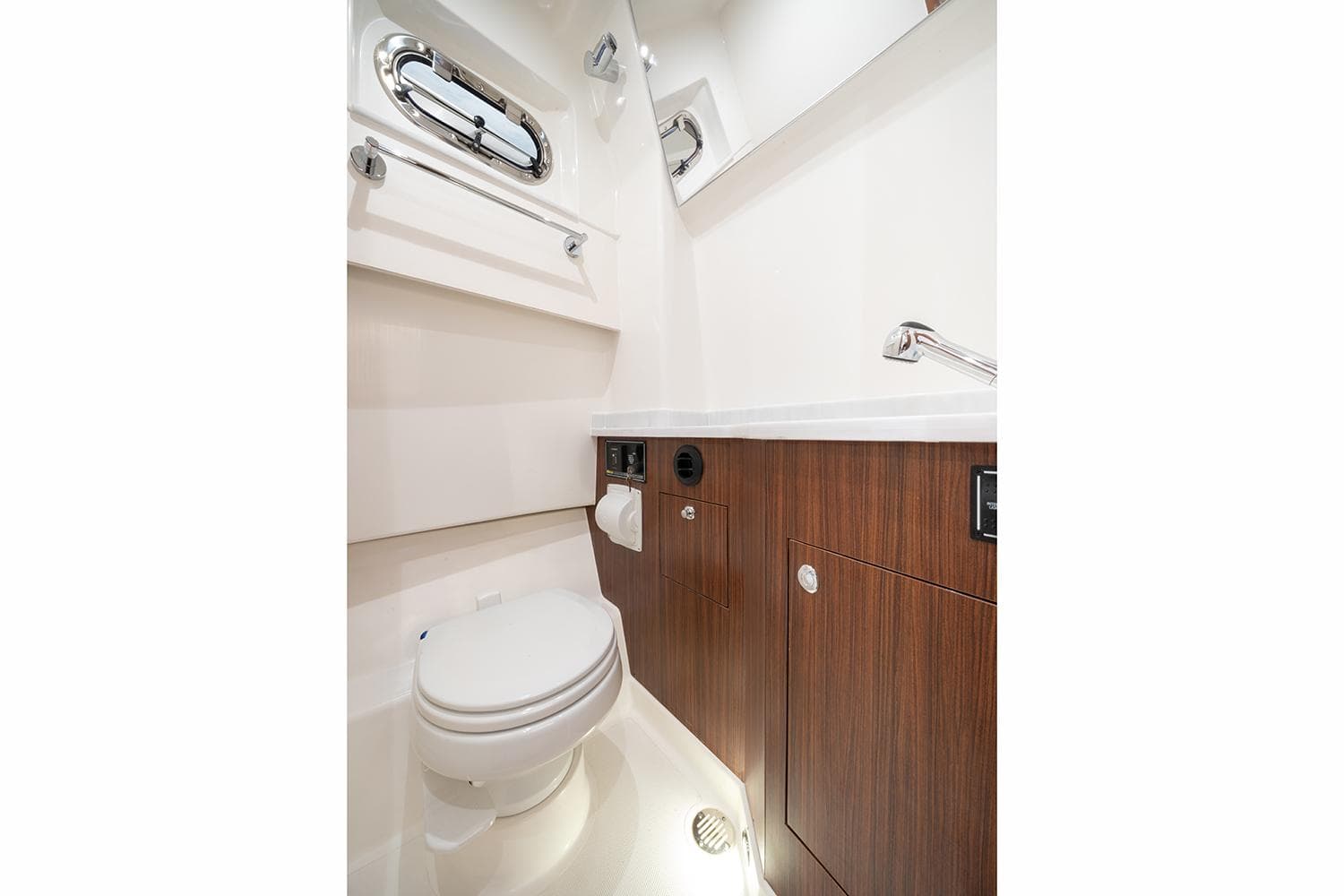 2023 Pursuit S 358 Sport — photo 12