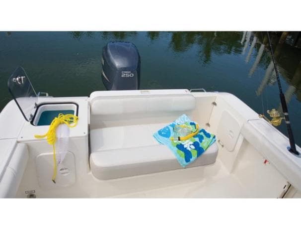 2013 Pursuit C 230 Center Console — photo 5