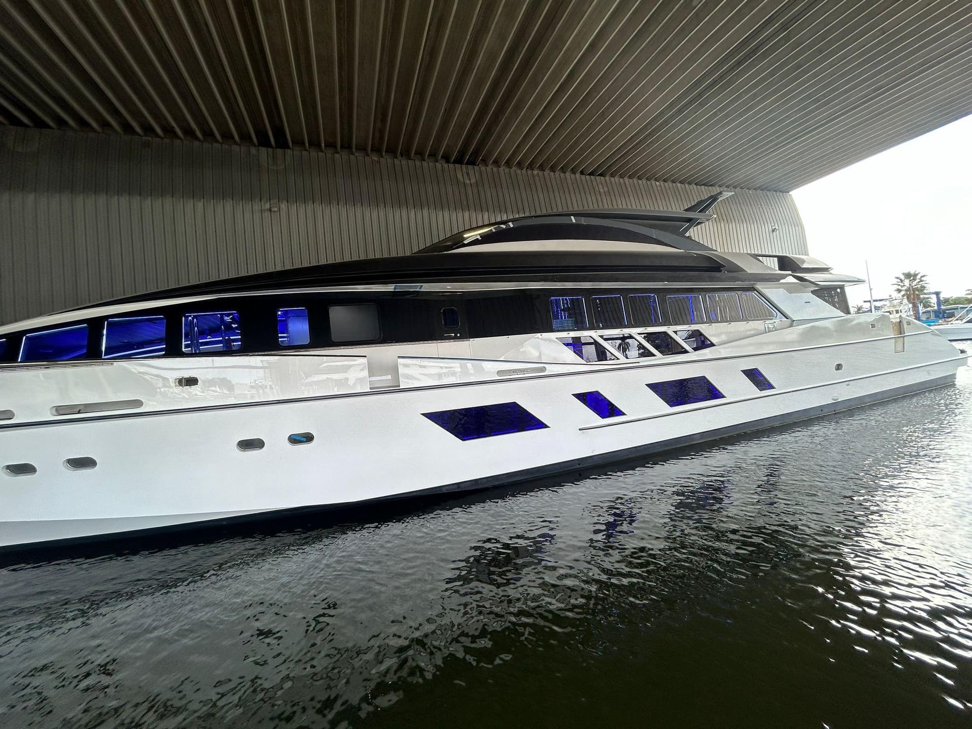 1992 Heesen 141 — photo 2