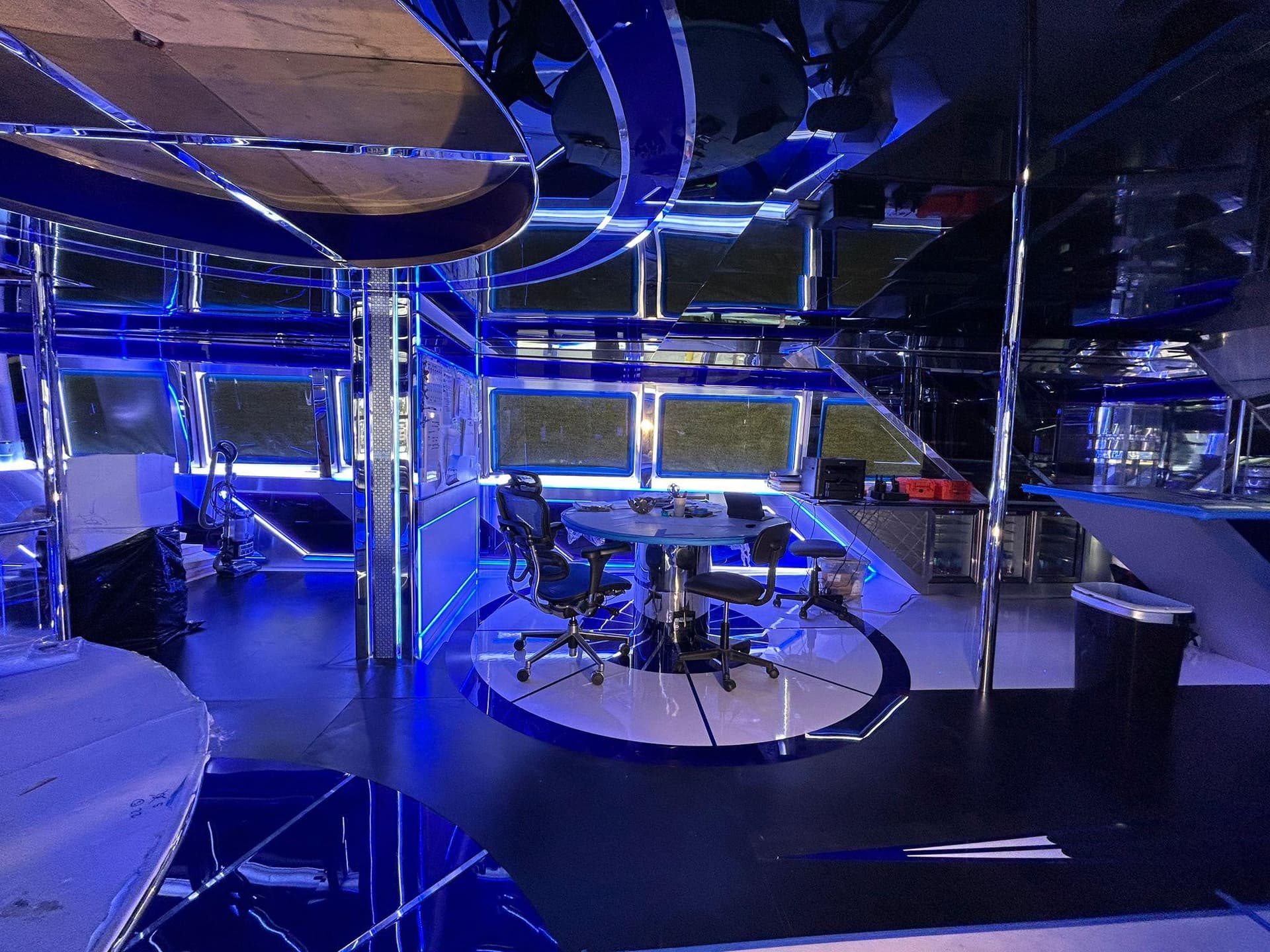 1992 Heesen 141 — photo 21