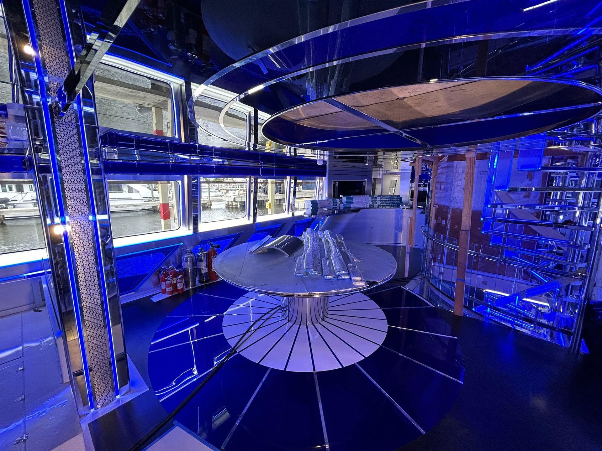 1992 Heesen 141 — photo 24