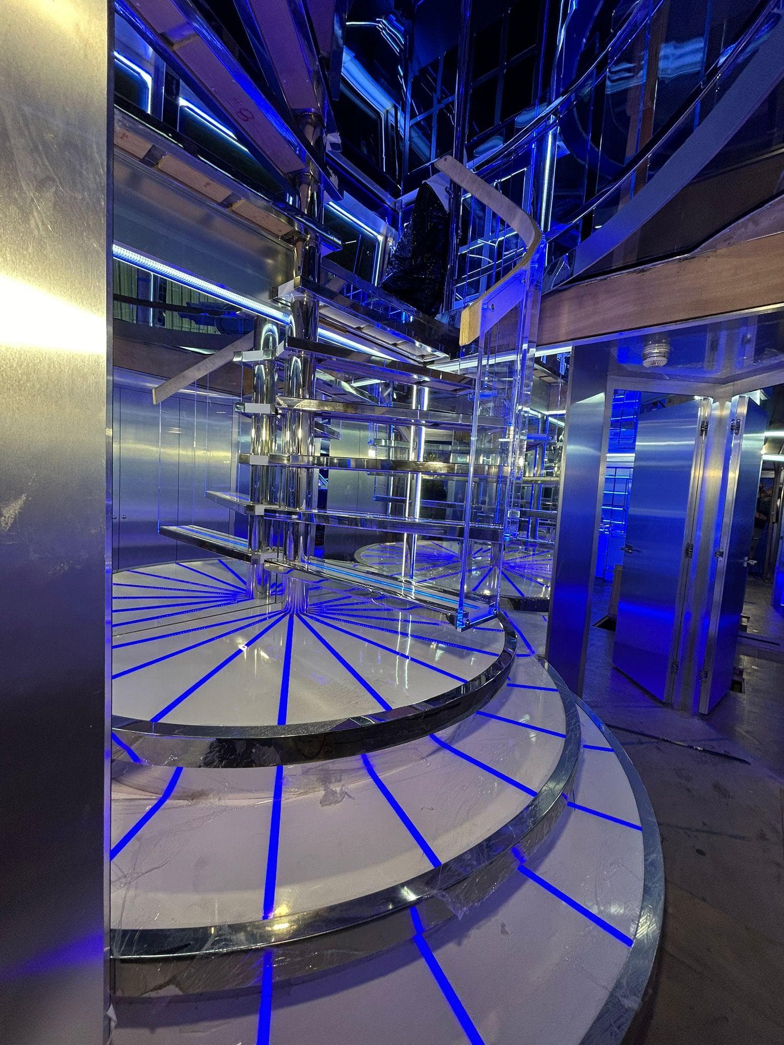 1992 Heesen 141 — photo 41