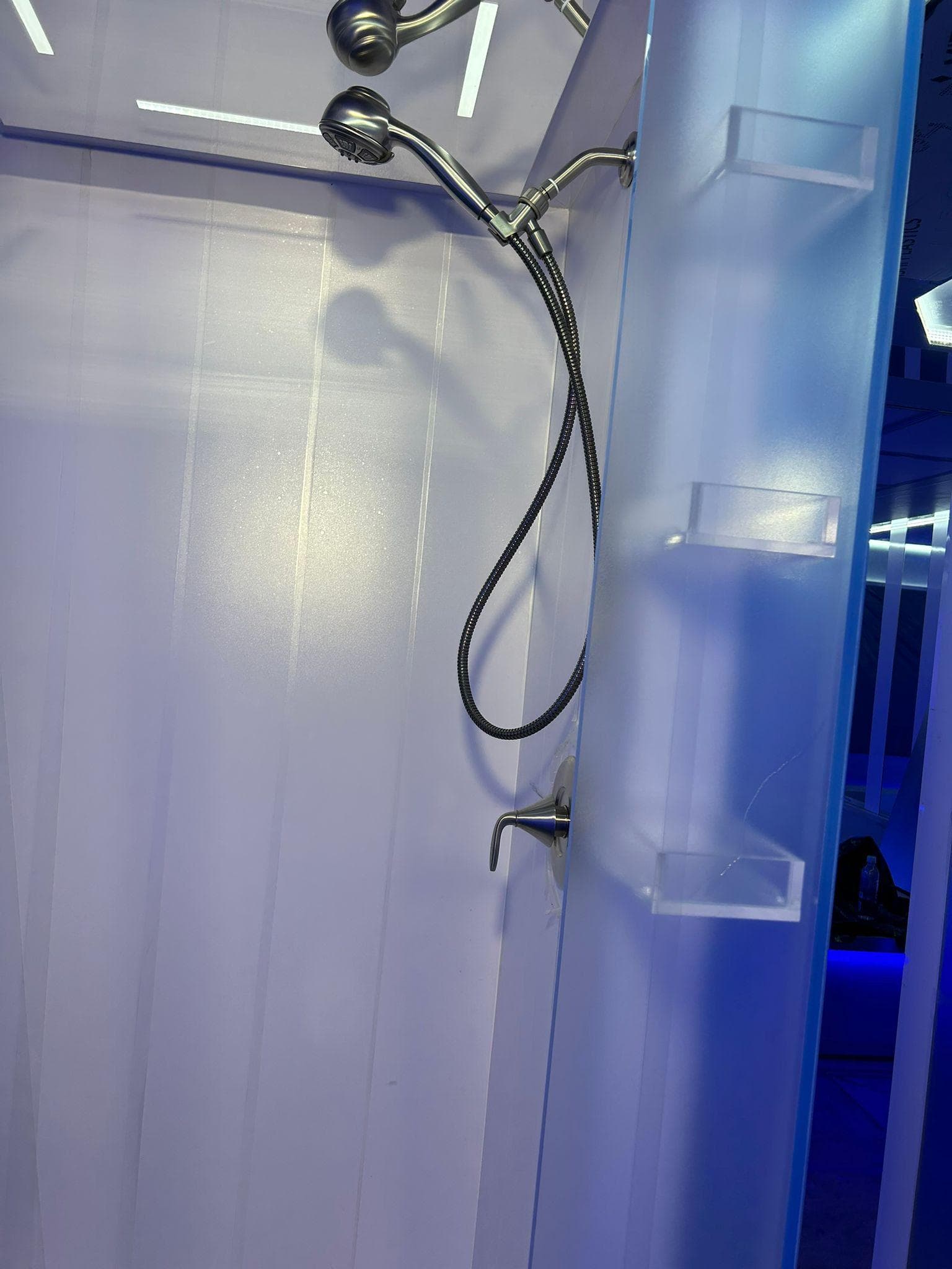 1992 Heesen 141 — photo 45