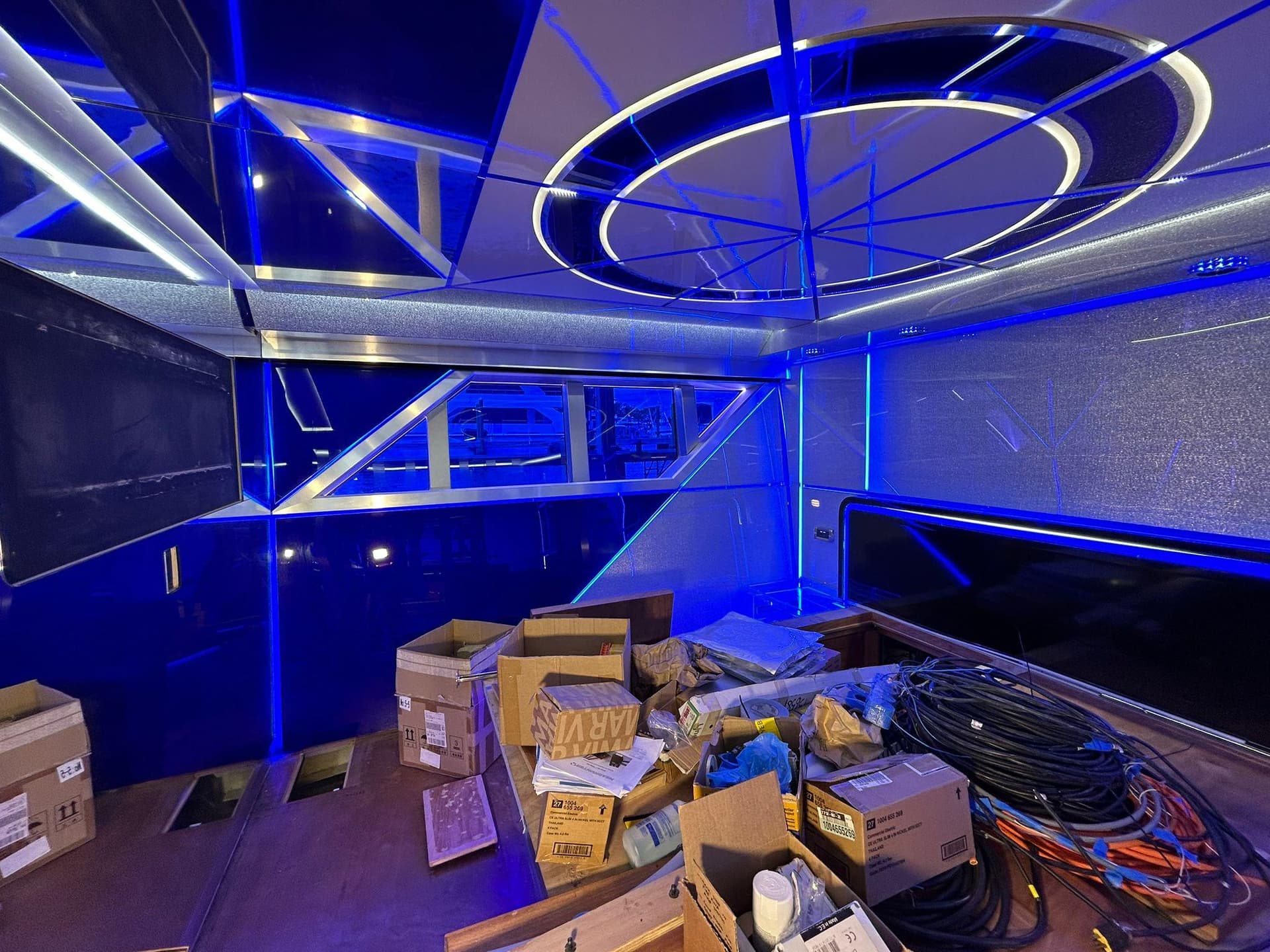 1992 Heesen 141 — photo 56