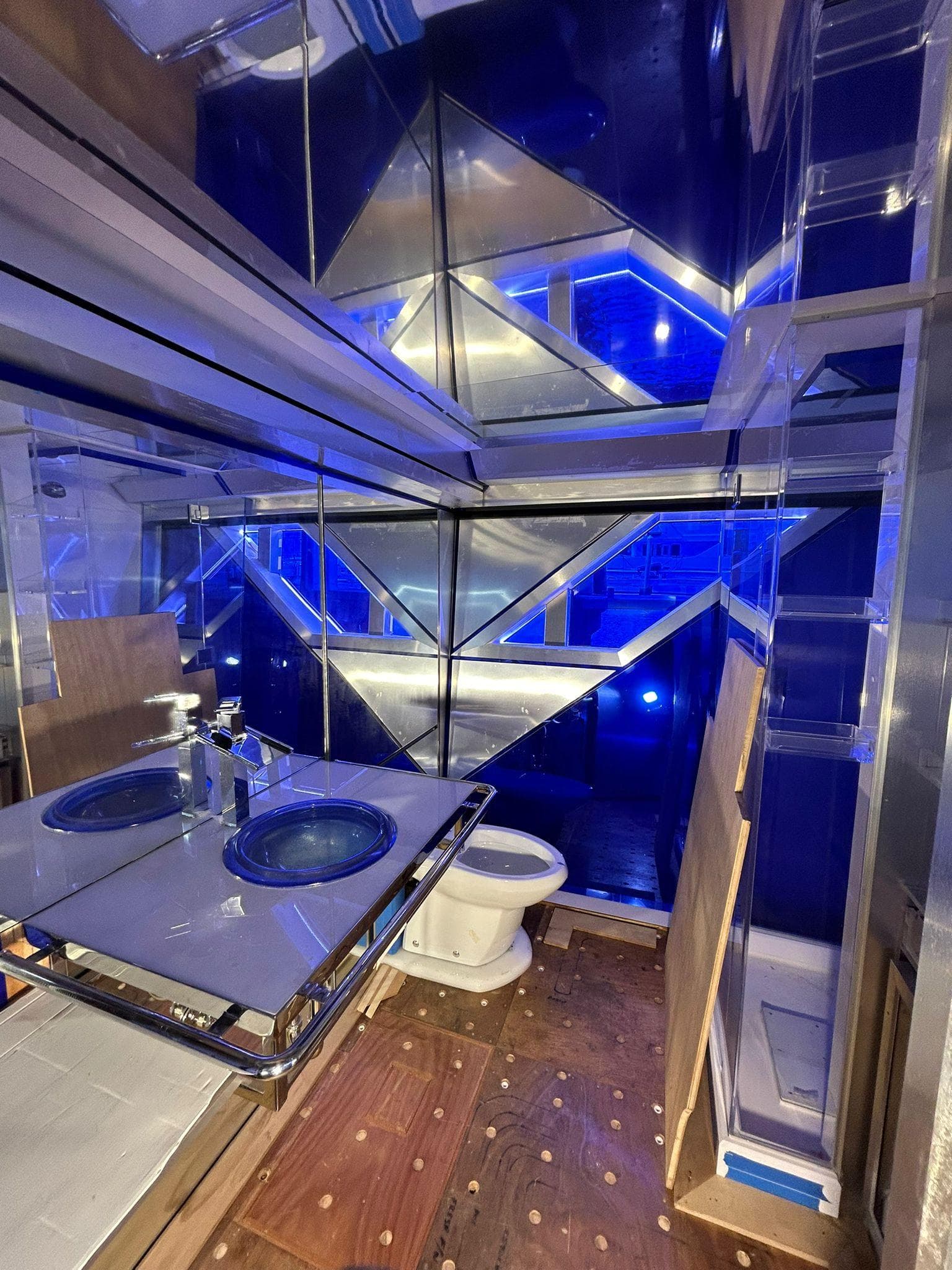 1992 Heesen 141 — photo 57