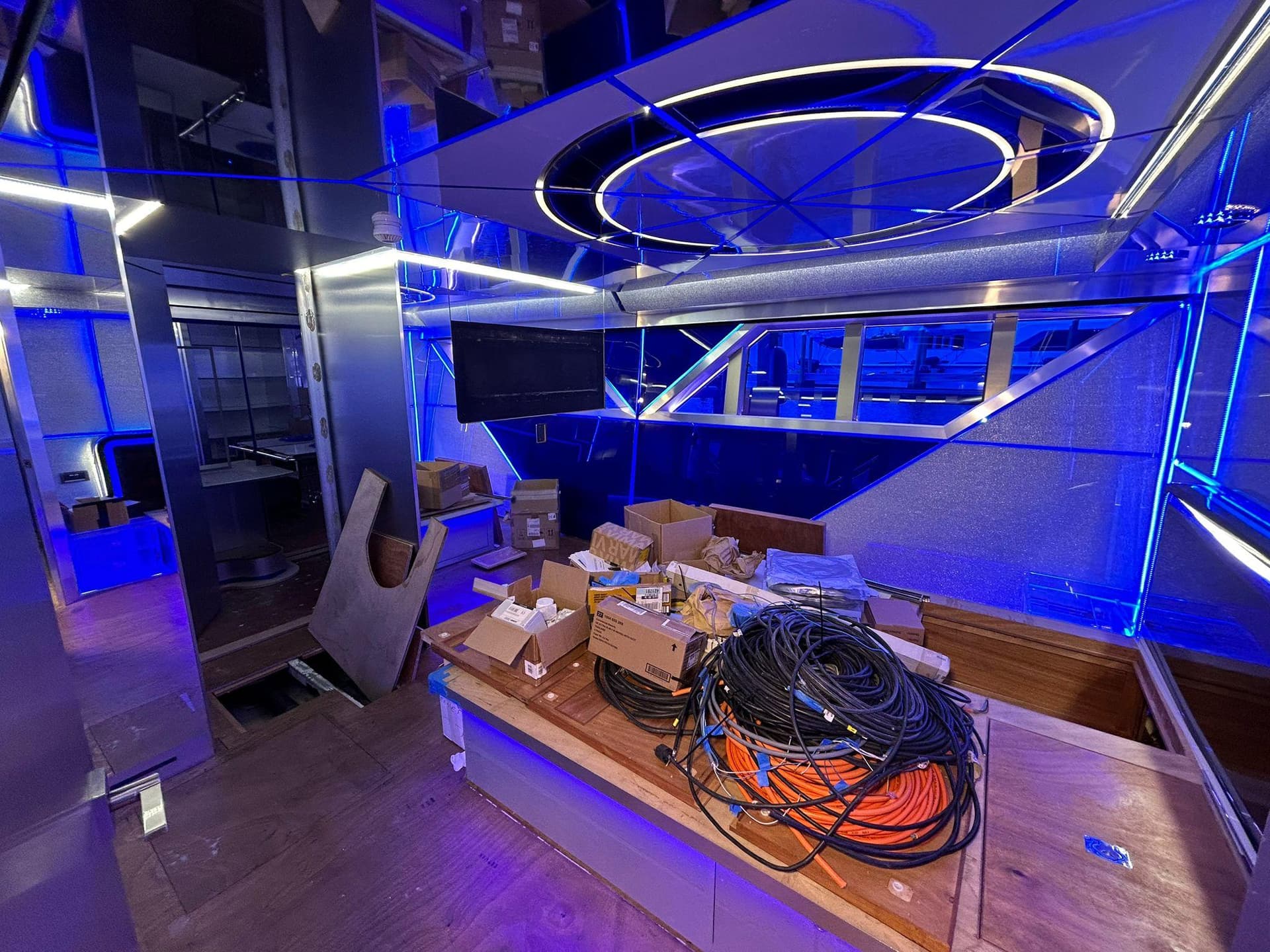 1992 Heesen 141 — photo 61