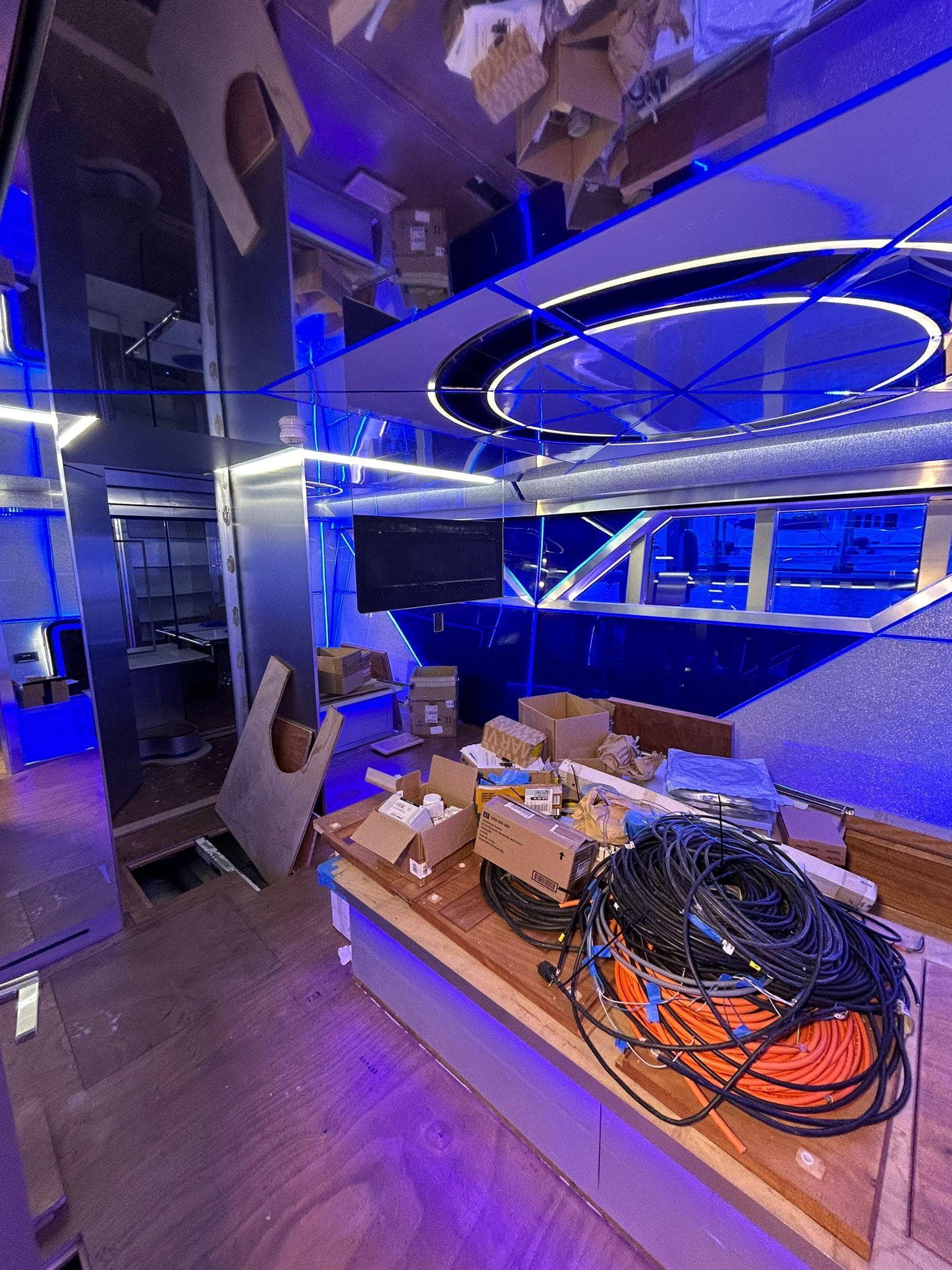 1992 Heesen 141 — photo 62