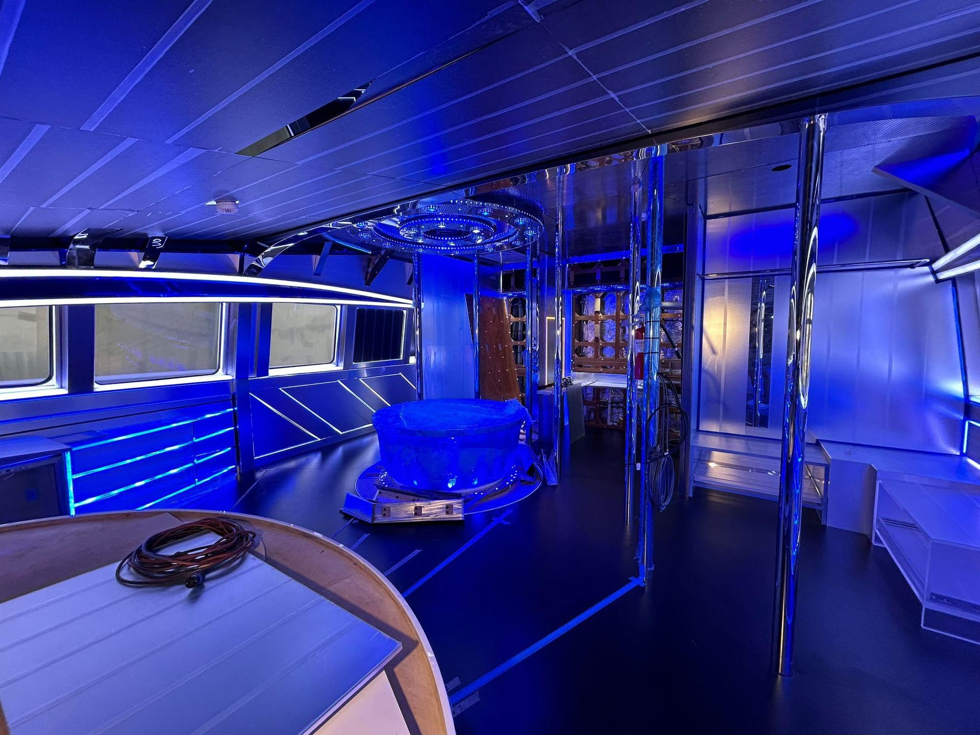 1992 Heesen 141 — photo 70