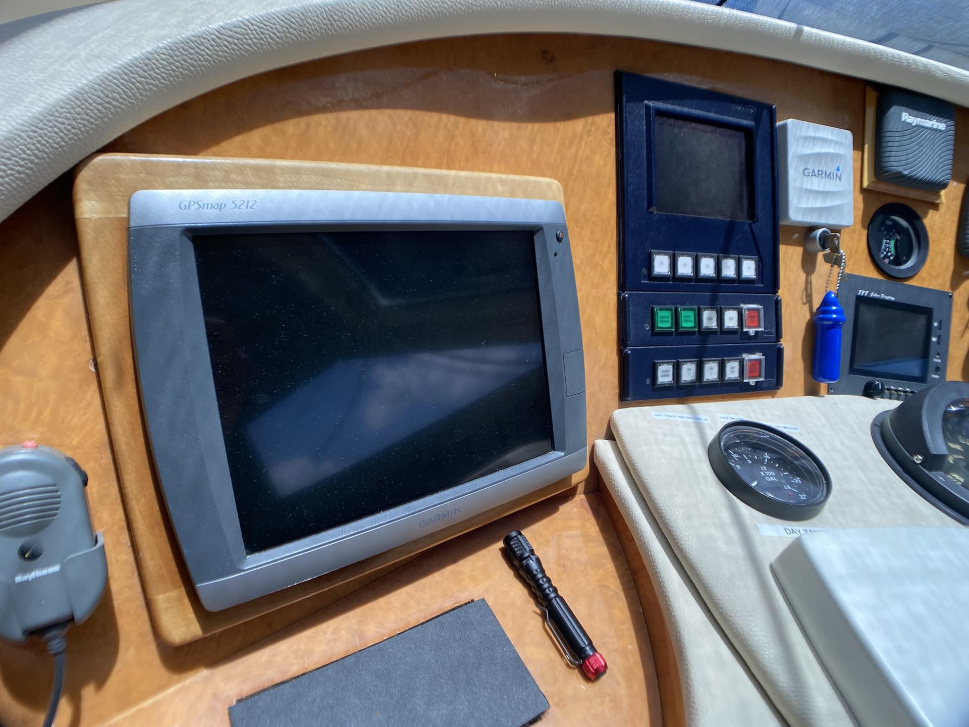 1999 Azimut 85 Ultimate — photo 31