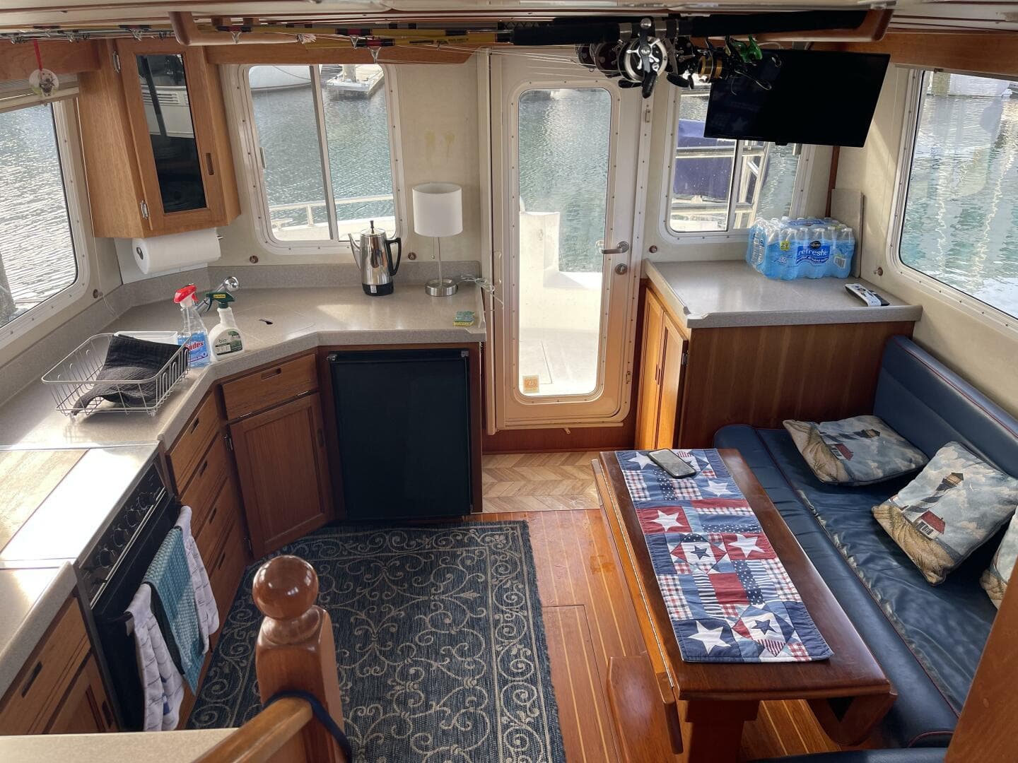 2005 Nordic Tugs 37 — photo 7