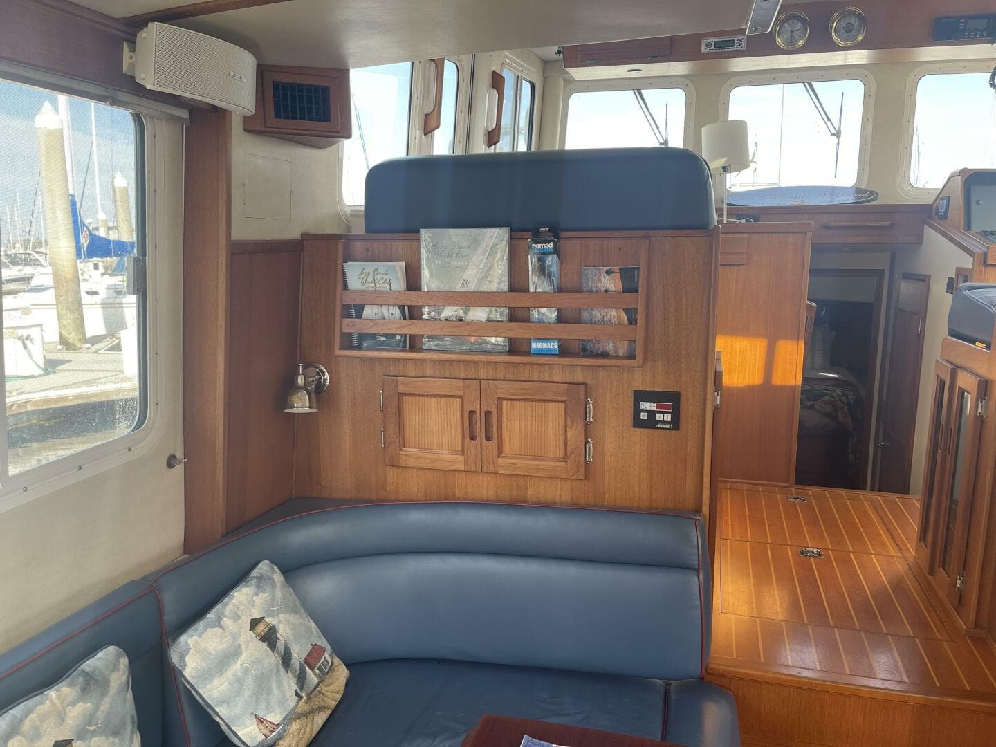 2005 Nordic Tugs 37 — photo 8