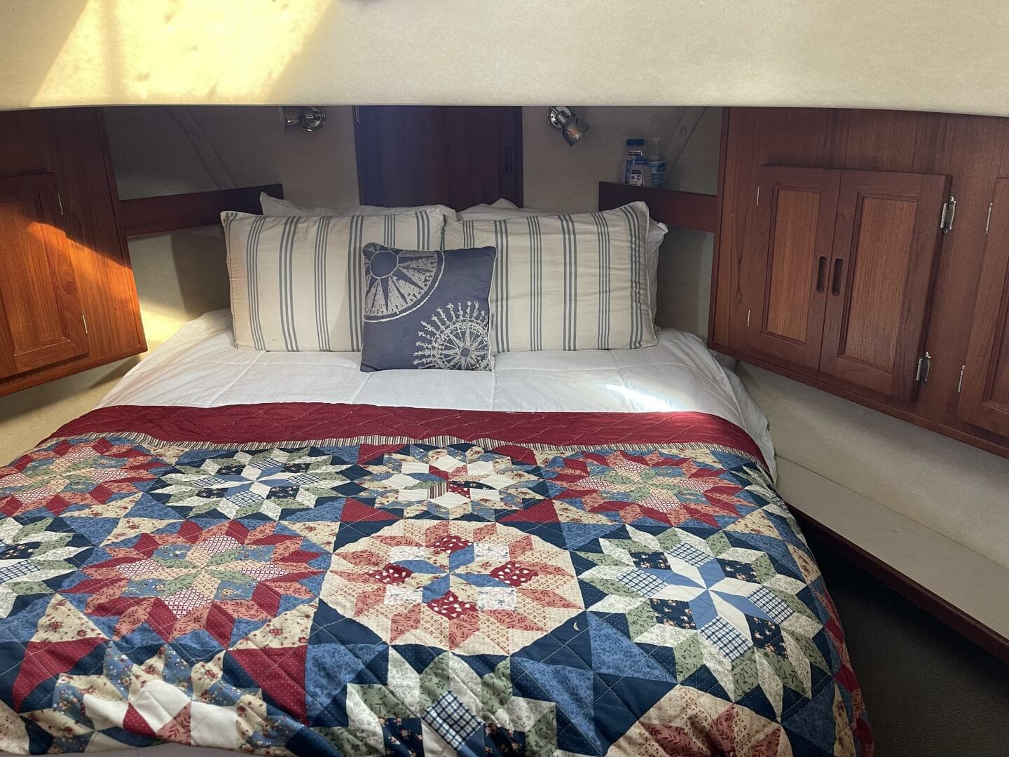 2005 Nordic Tugs 37 — photo 17