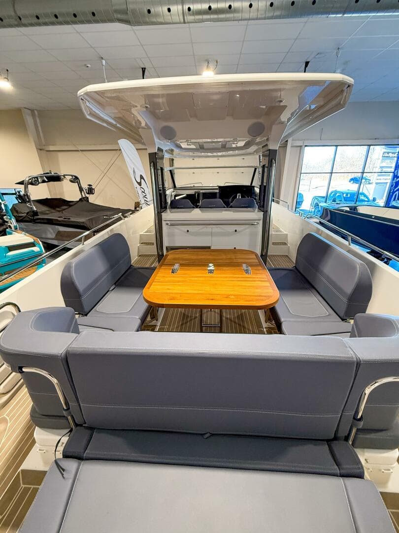 2022 Nimbus T11 — photo 31